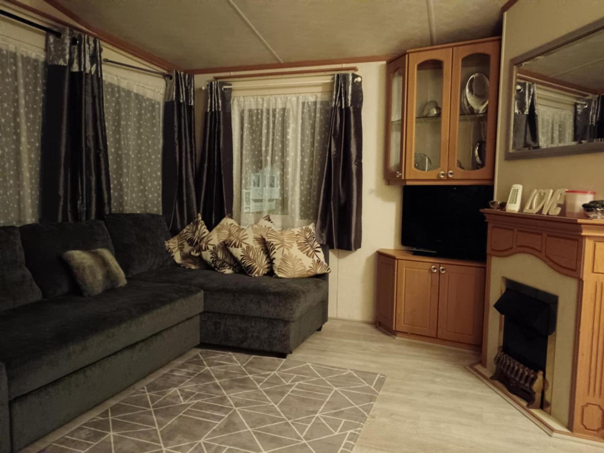 Lovely 3 Bedroom 8 Berth Caravan In Rhyl Exteriör bild